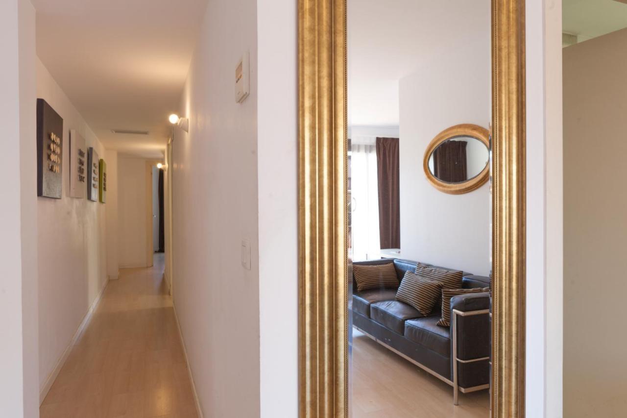 Plaza Catalunya City Center Apartments Barcelona Luaran gambar