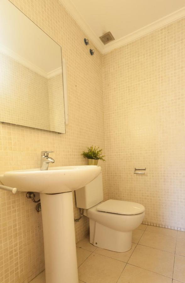 Plaza Catalunya City Center Apartments Barcelona Luaran gambar
