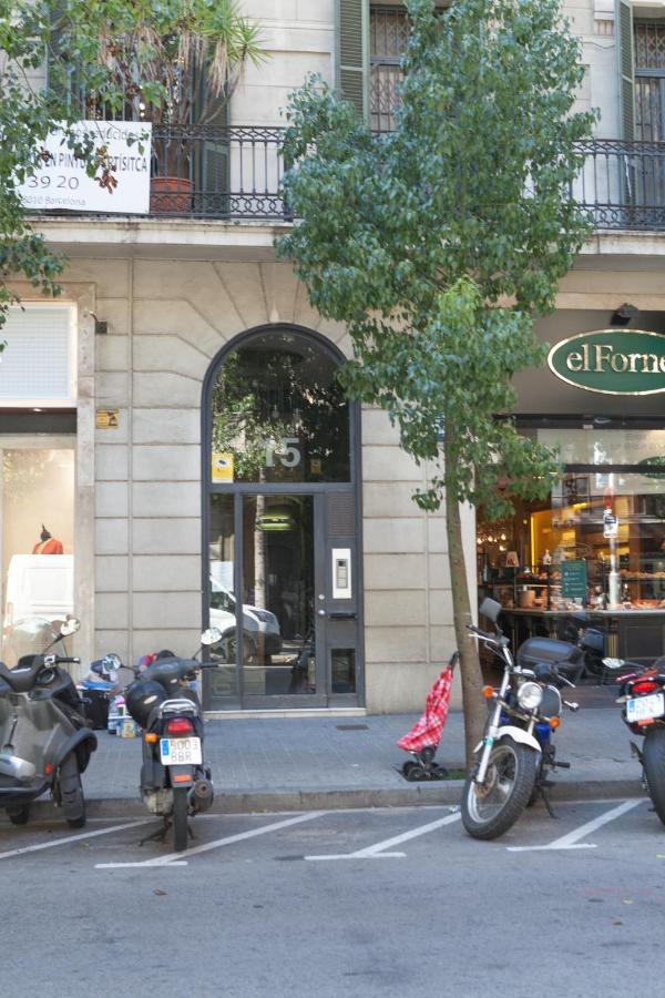 Plaza Catalunya City Center Apartments Barcelona Luaran gambar