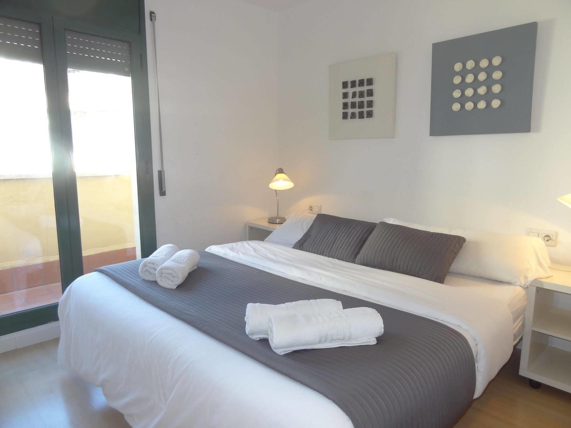 Plaza Catalunya City Center Apartments Barcelona Luaran gambar