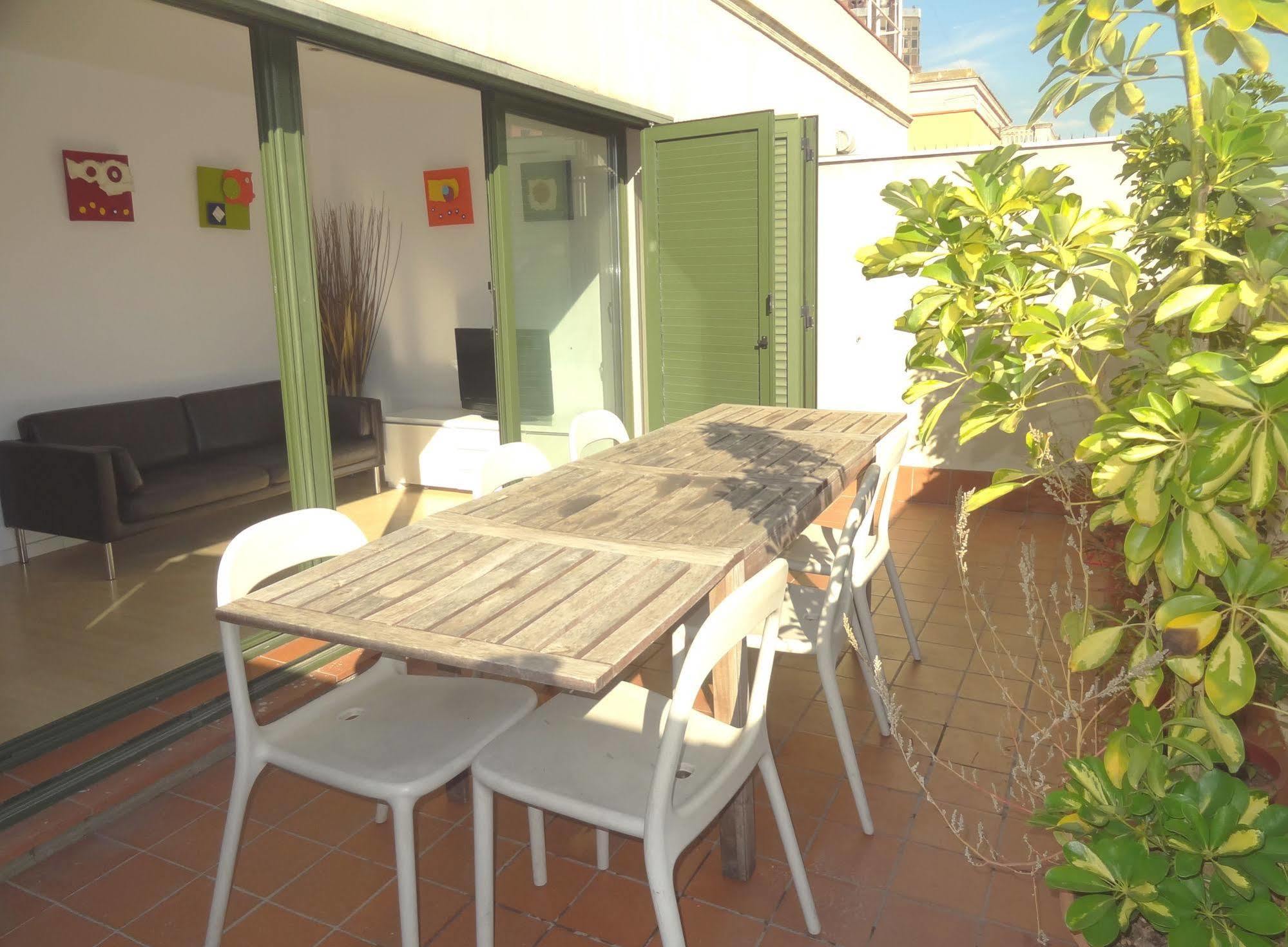 Plaza Catalunya City Center Apartments Barcelona Luaran gambar
