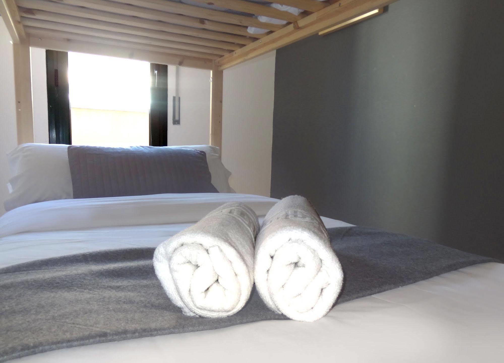 Plaza Catalunya City Center Apartments Barcelona Luaran gambar